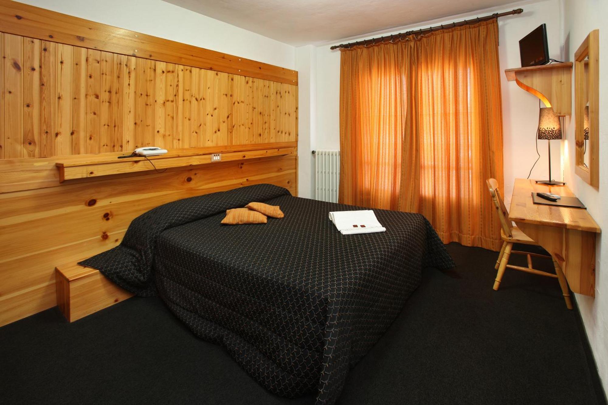 Hotel Splendid Sauze D'Oulx Bilik gambar